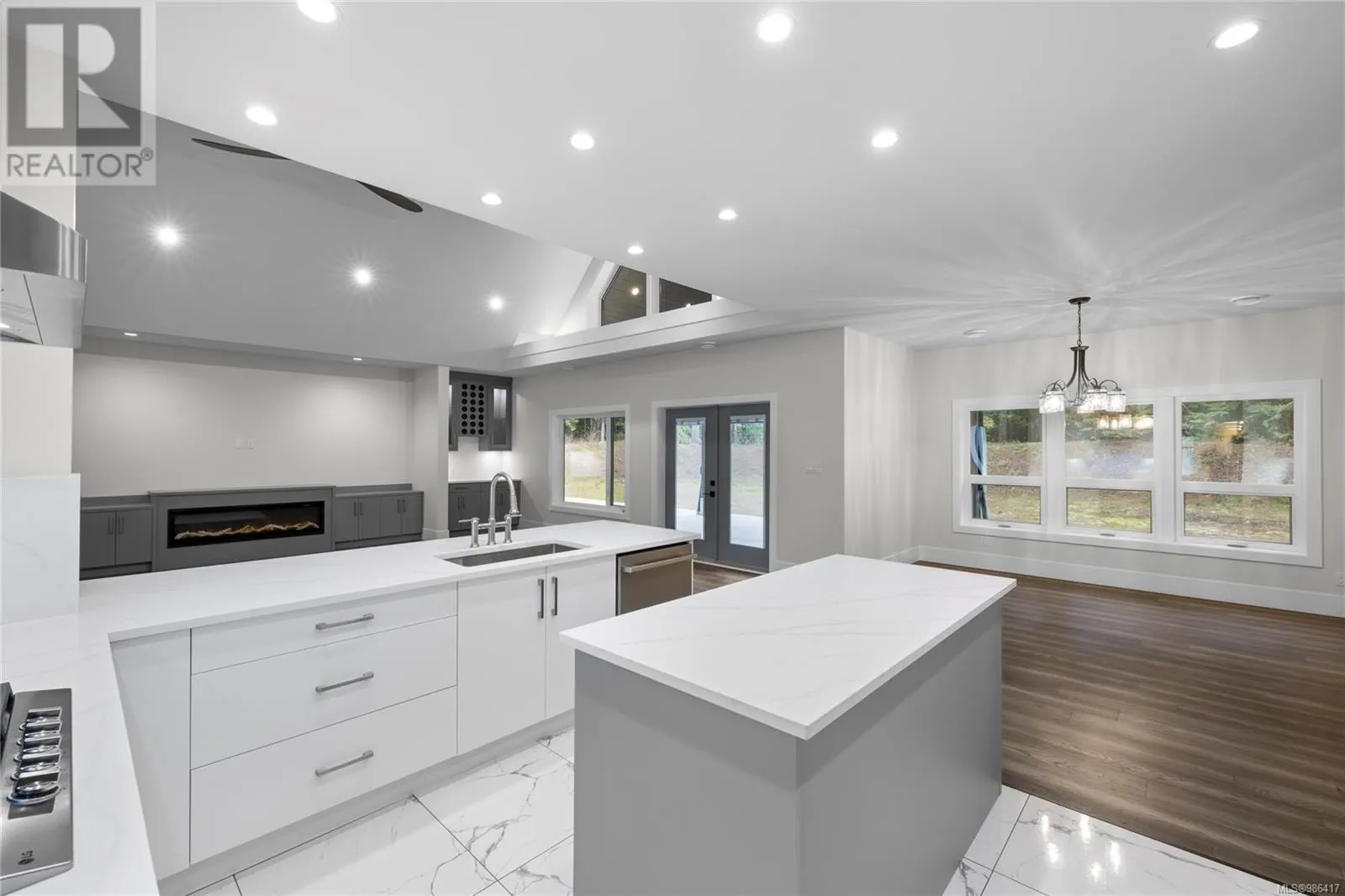 1940 Timberlake Pl