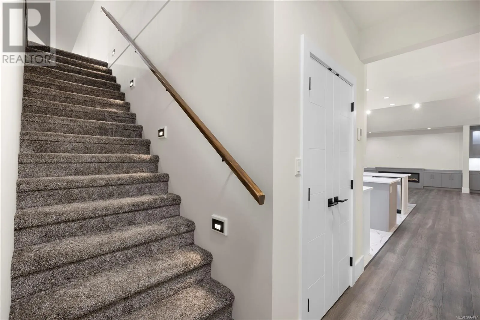 1940 Timberlake Pl