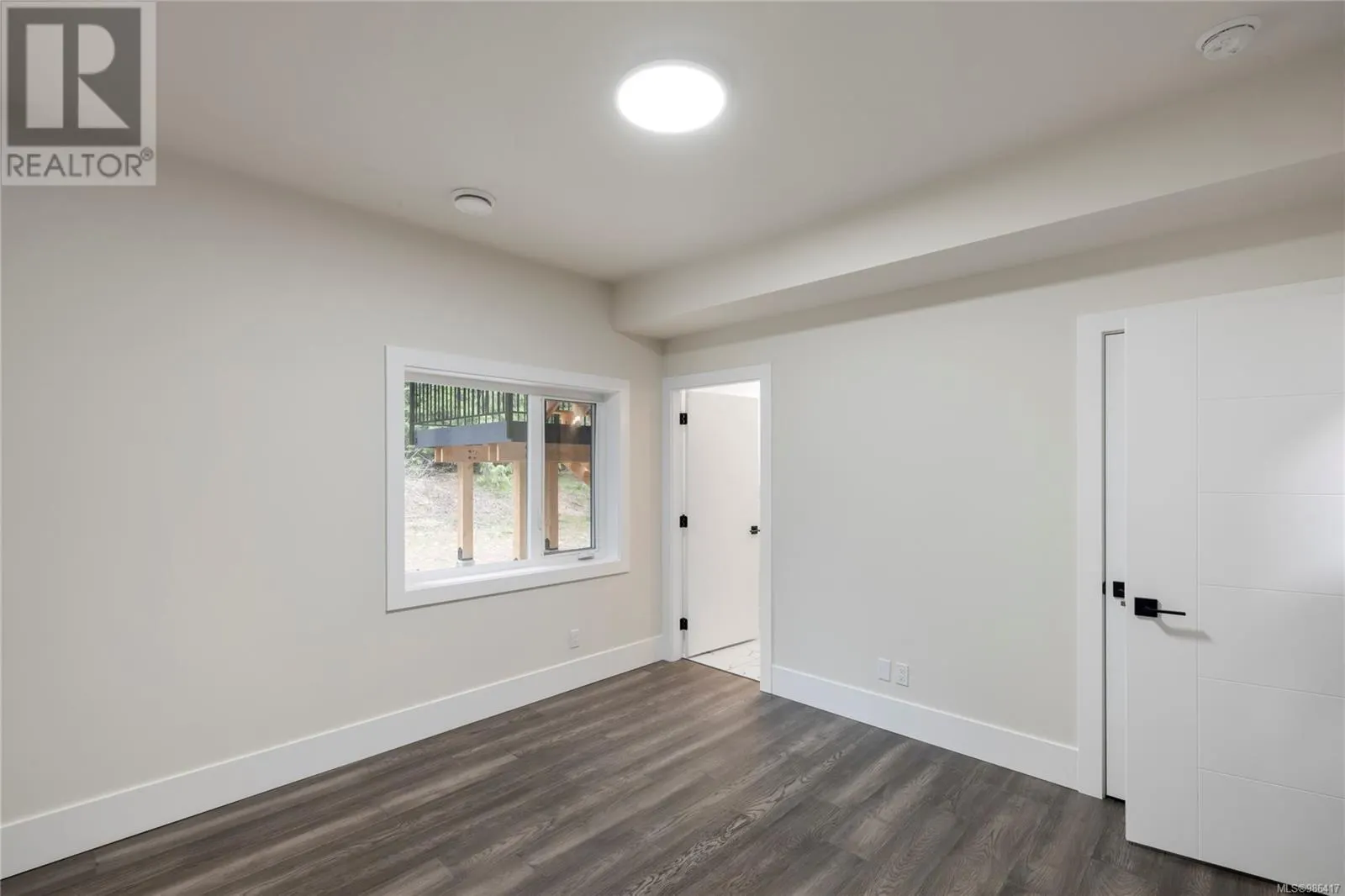 1940 Timberlake Pl