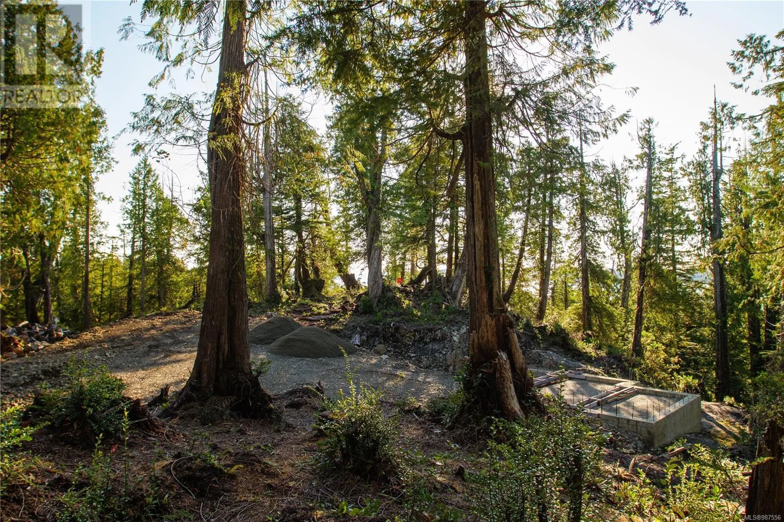 340 Tonquin Park Rd