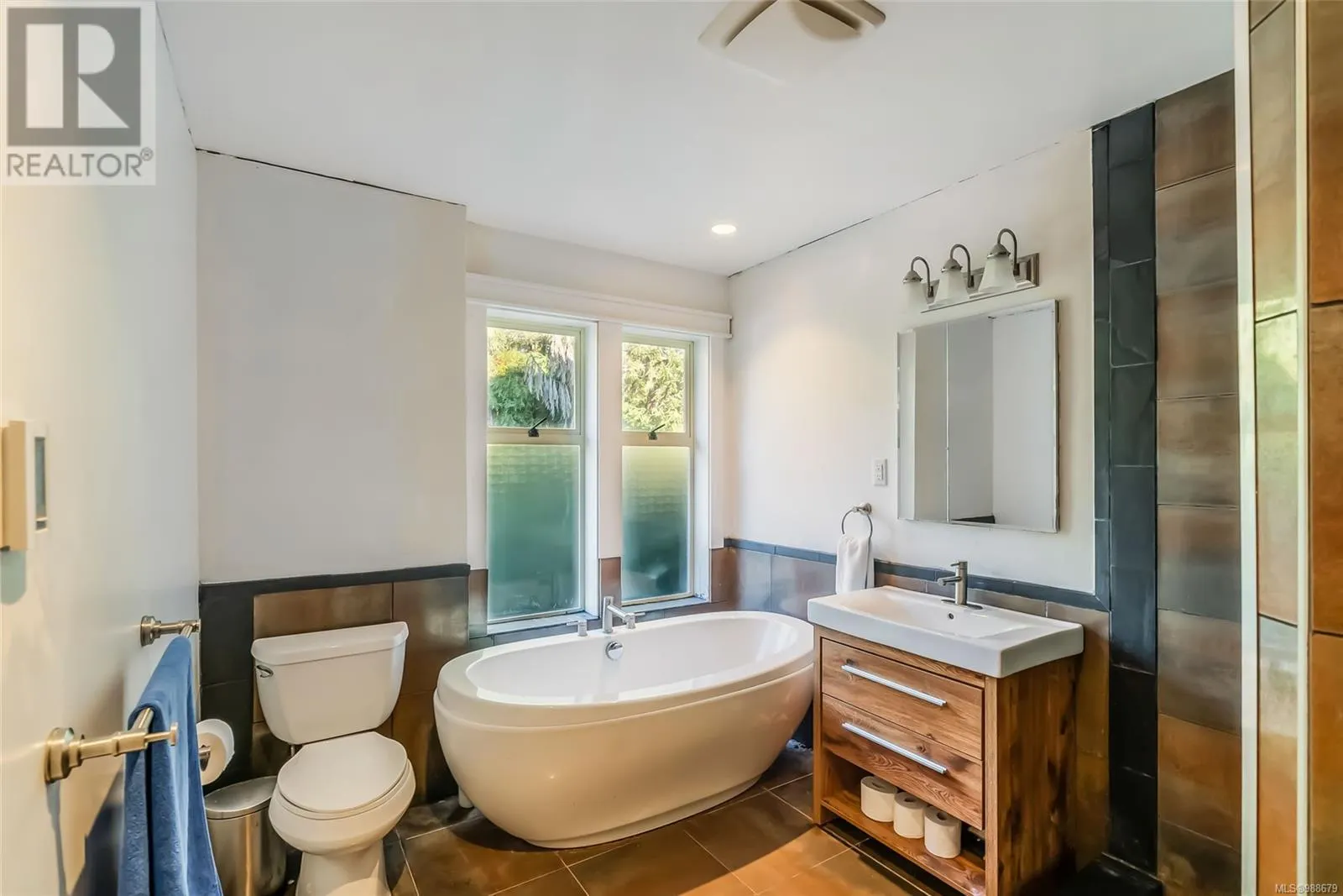 655 Qualicum Rd