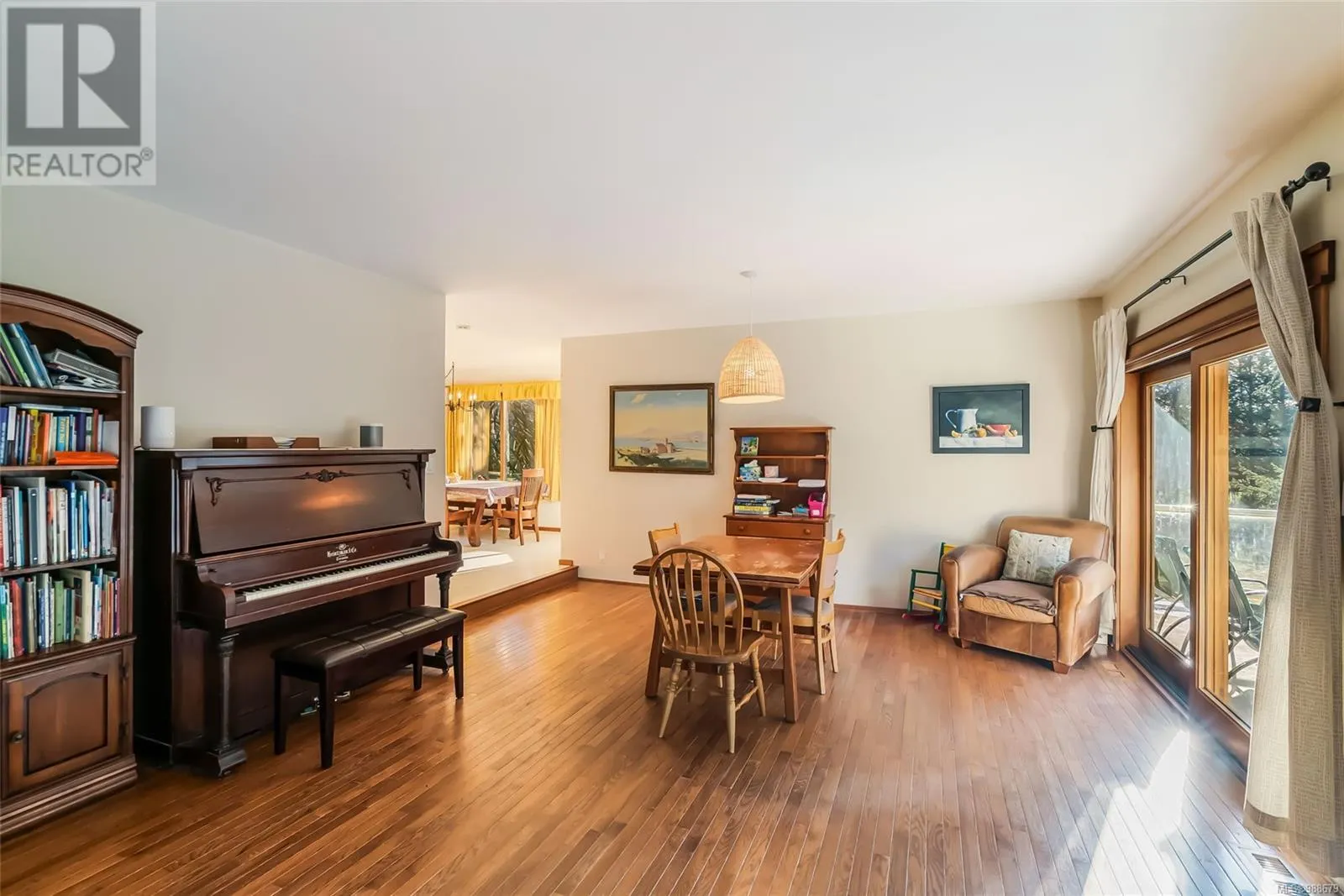 655 Qualicum Rd