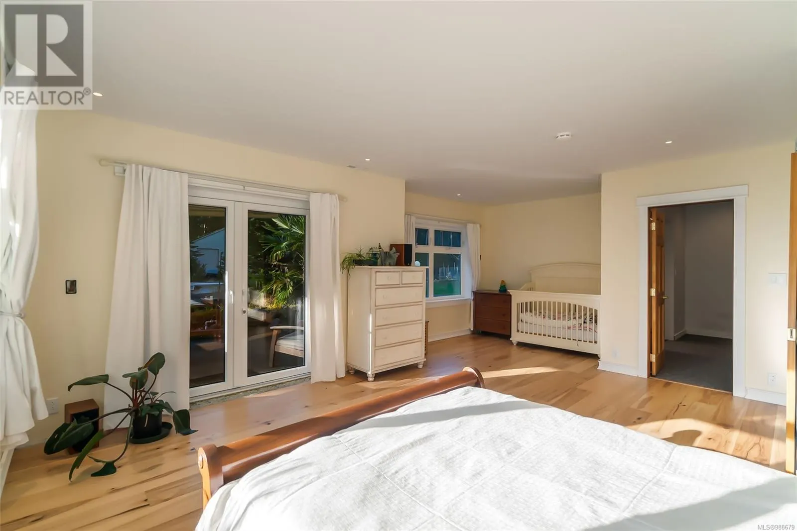 655 Qualicum Rd