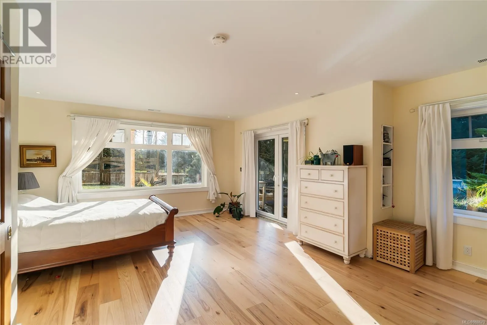 655 Qualicum Rd
