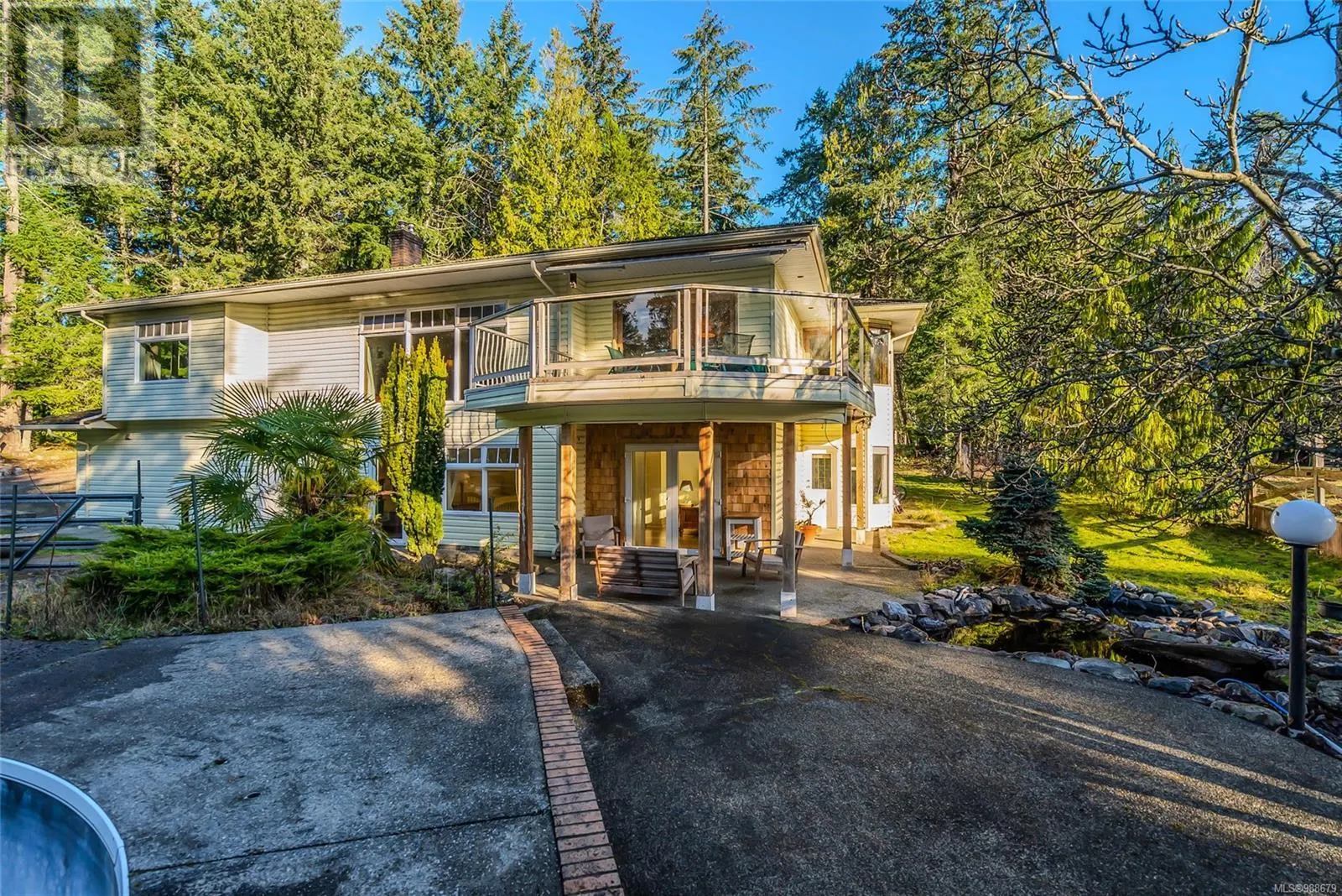 655 Qualicum Rd