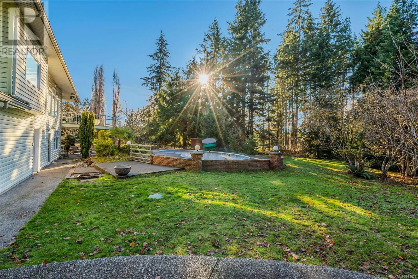 655 Qualicum Rd