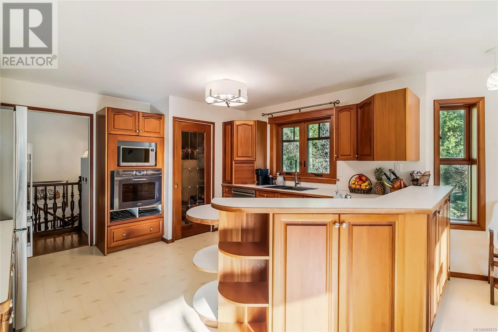 655 Qualicum Rd
