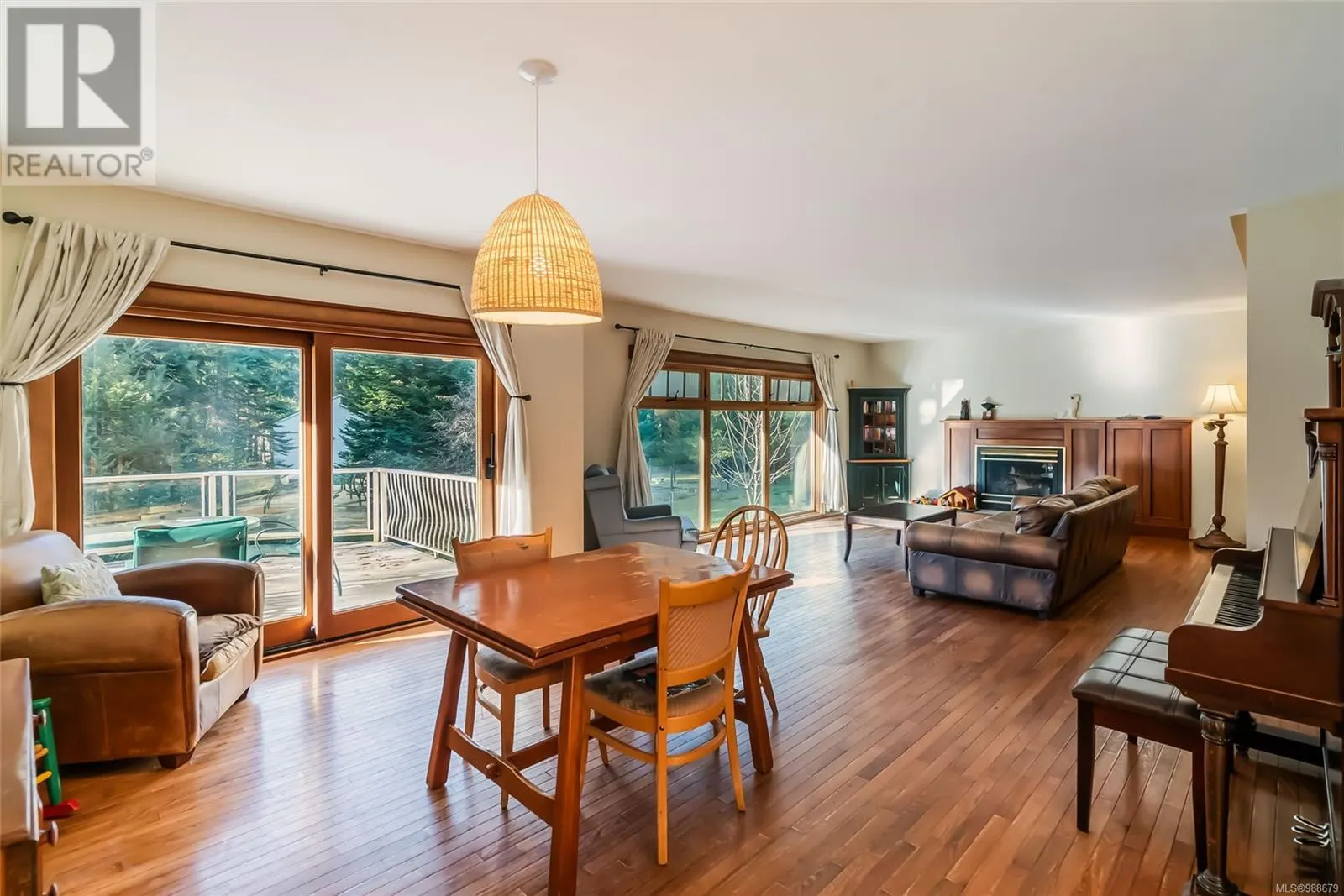 655 Qualicum Rd
