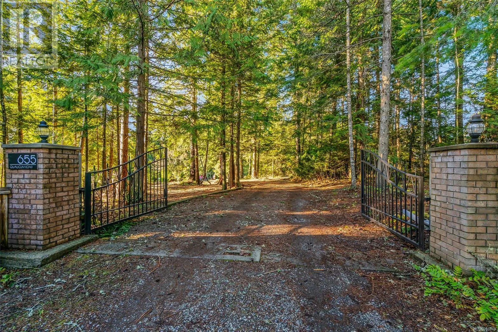 655 Qualicum Rd