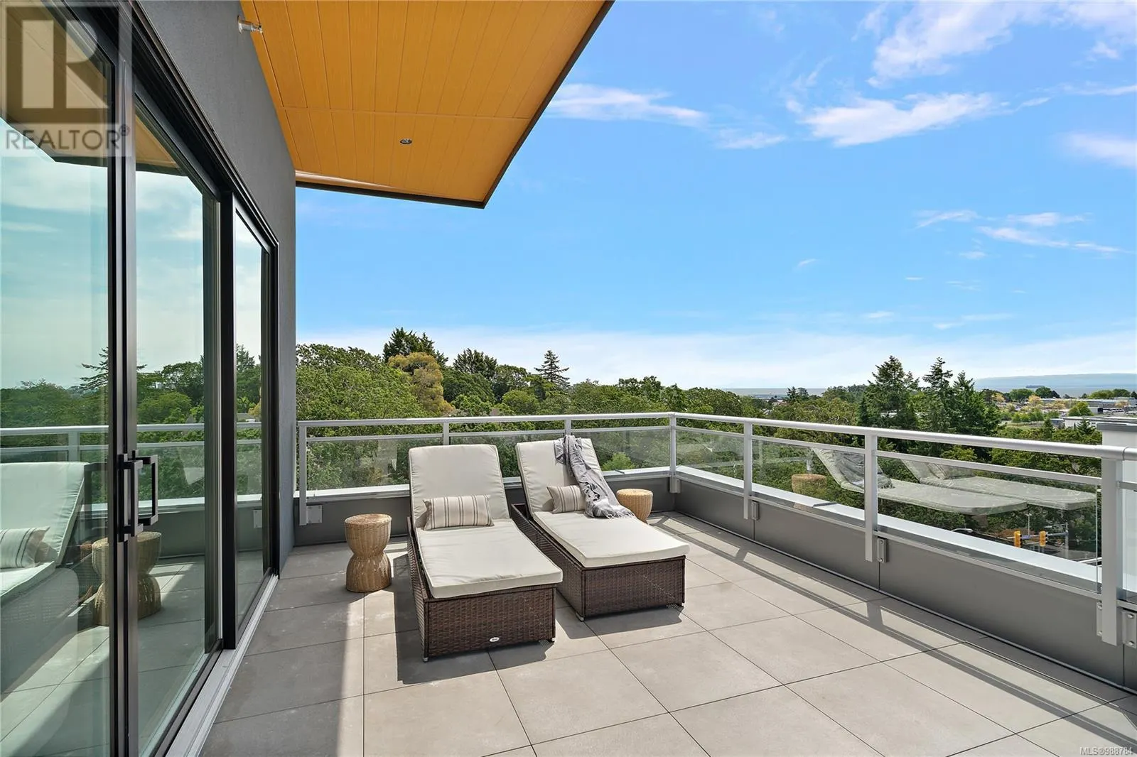 BPH1 1102 Esquimalt Rd