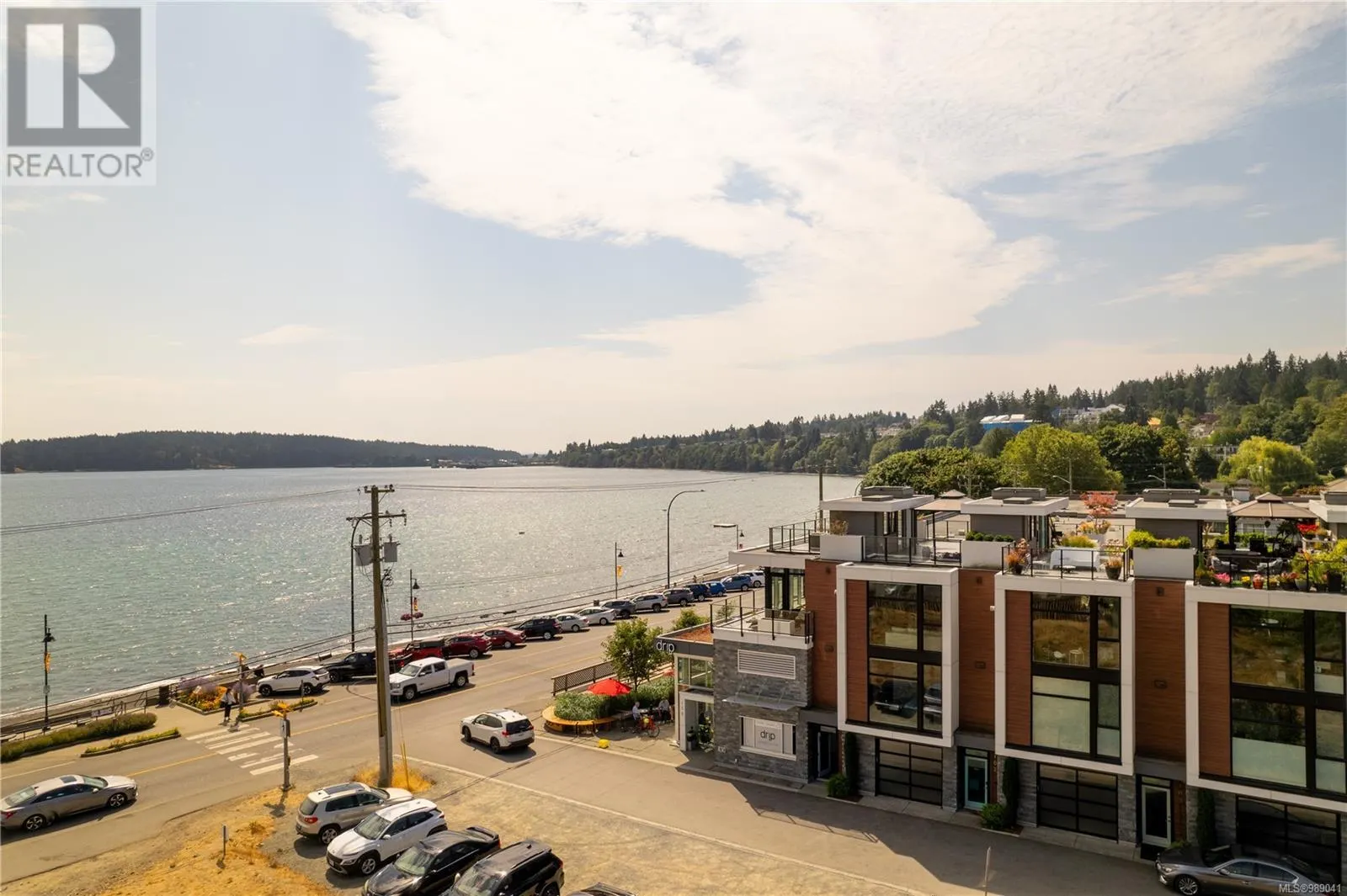 101 2835 Departure Bay Rd