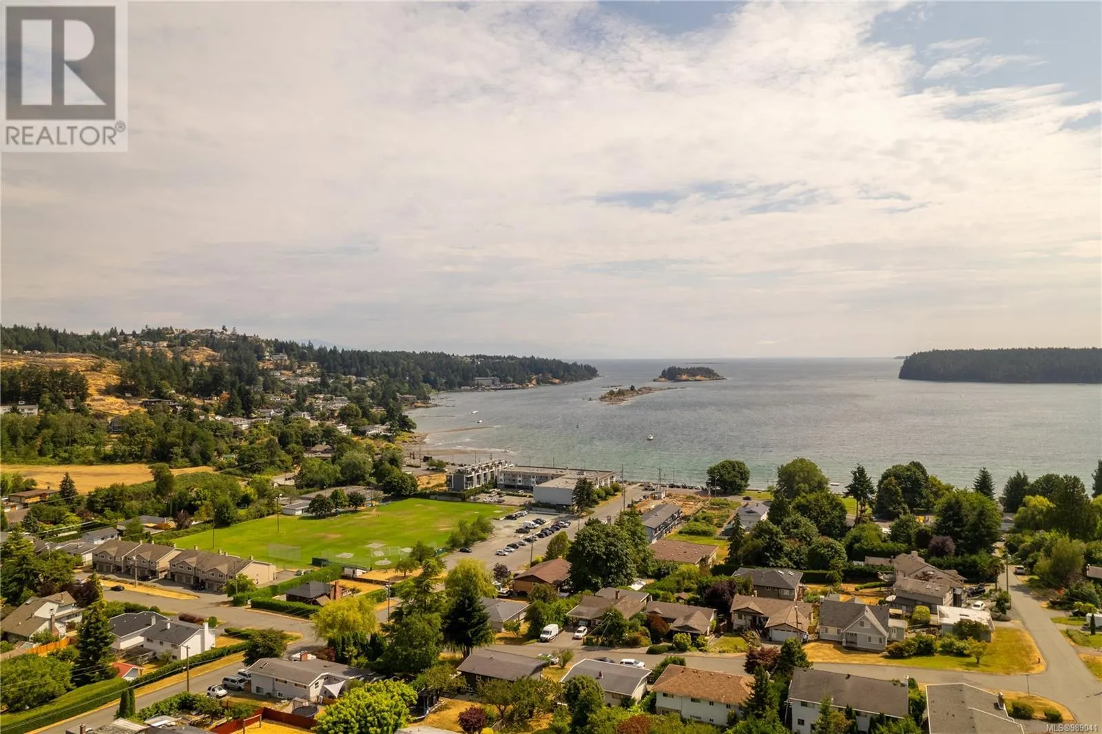 101 2835 Departure Bay Rd