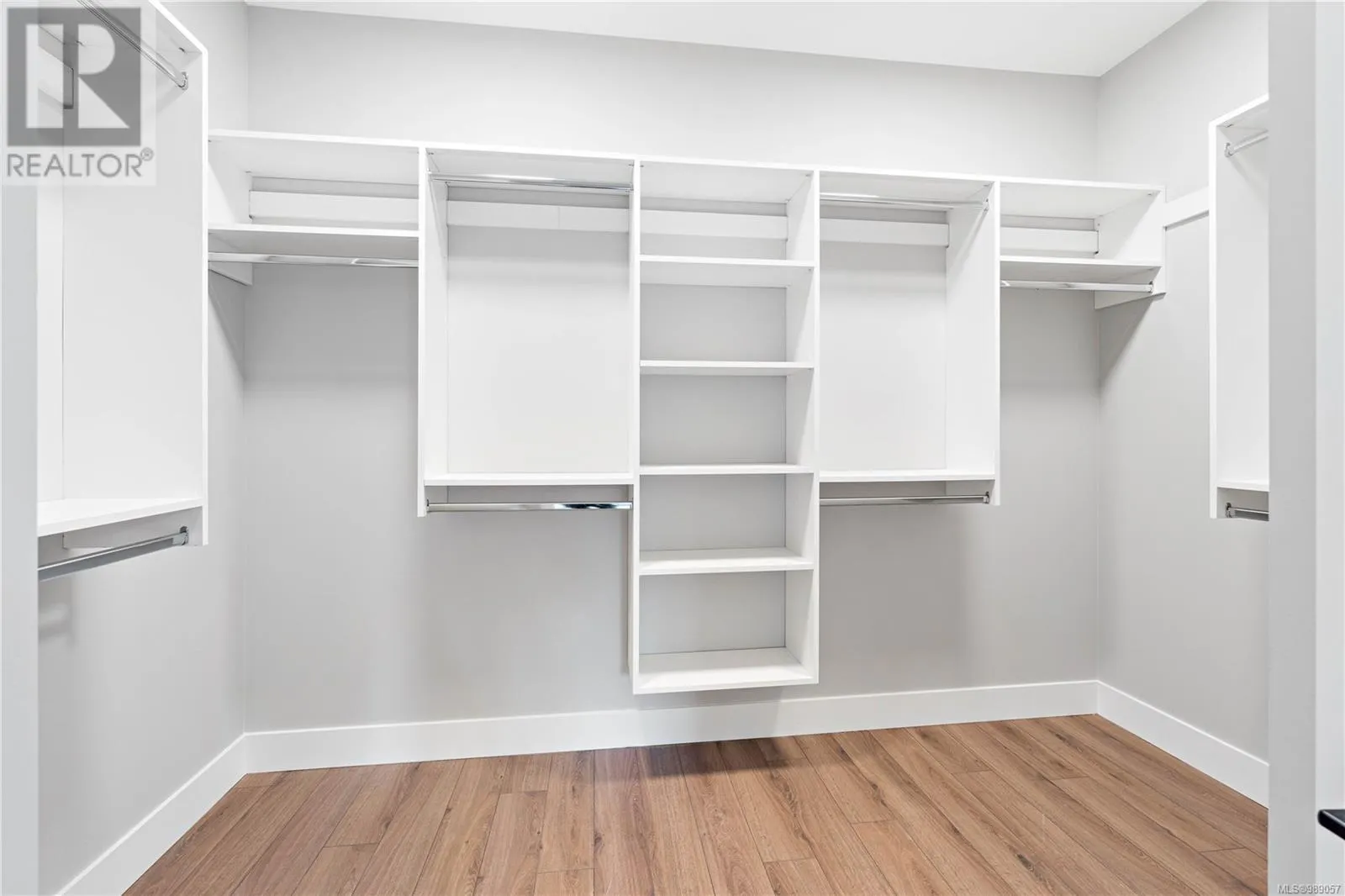 1348 Langara Dr