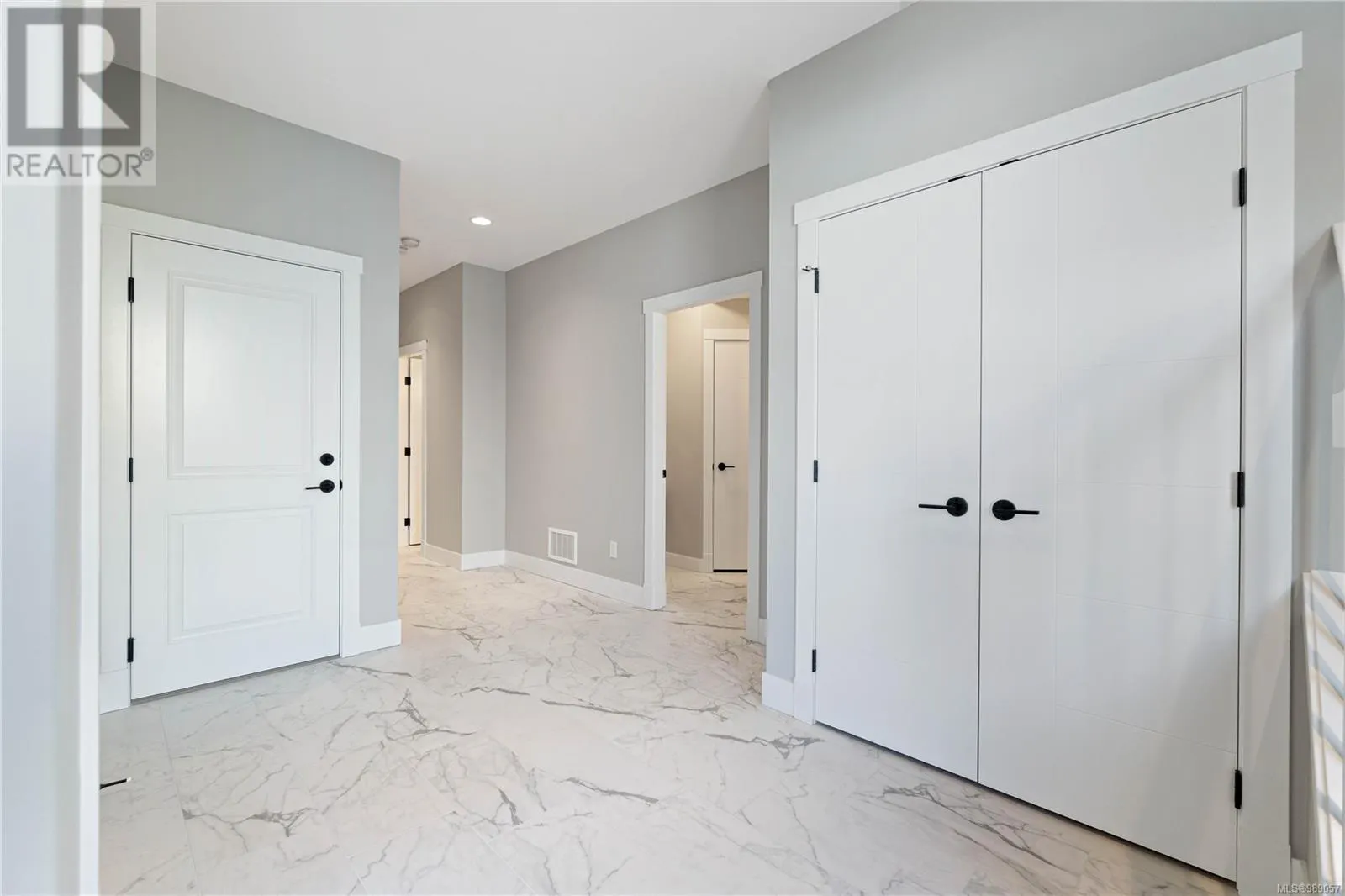 1348 Langara Dr