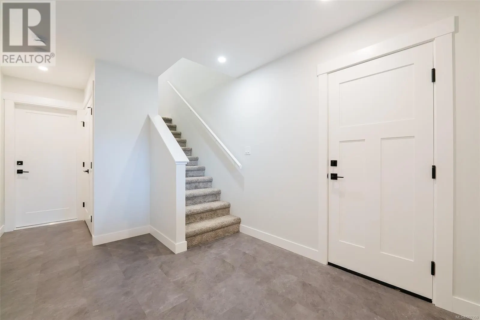 113 Raven Way