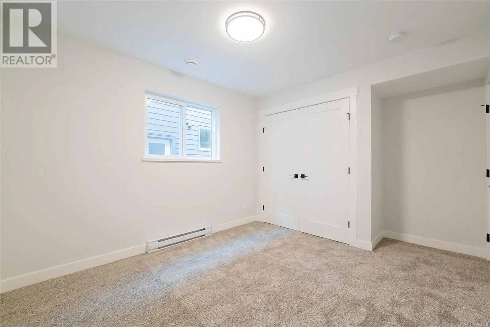113 Raven Way