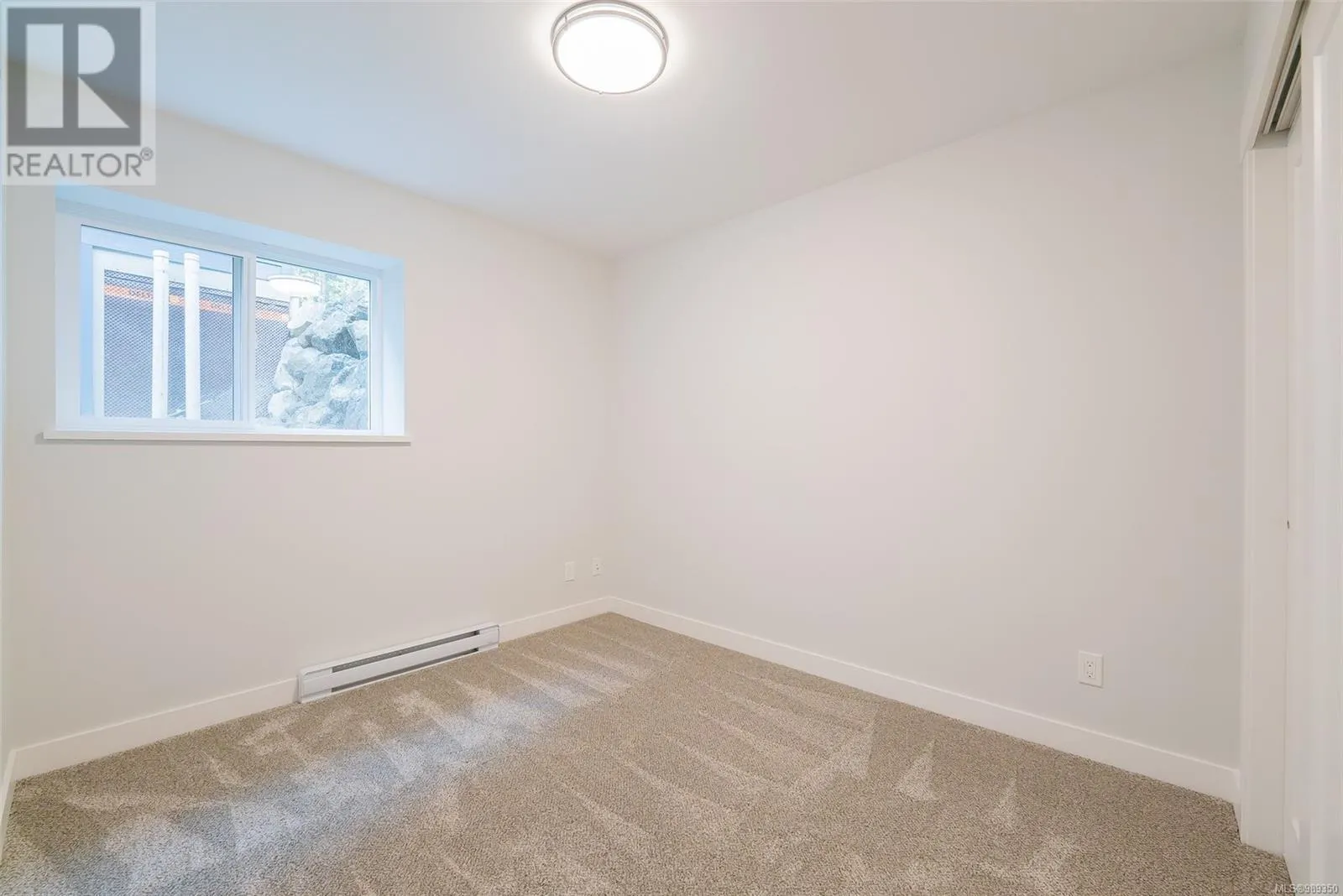 113 Raven Way