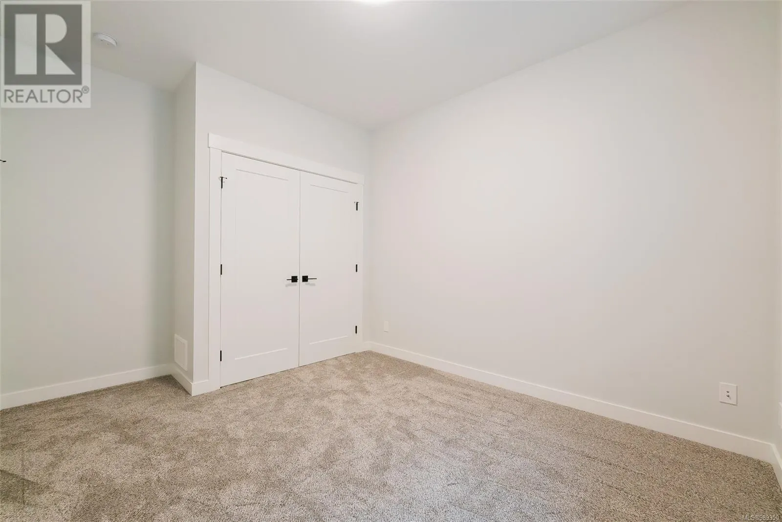 113 Raven Way