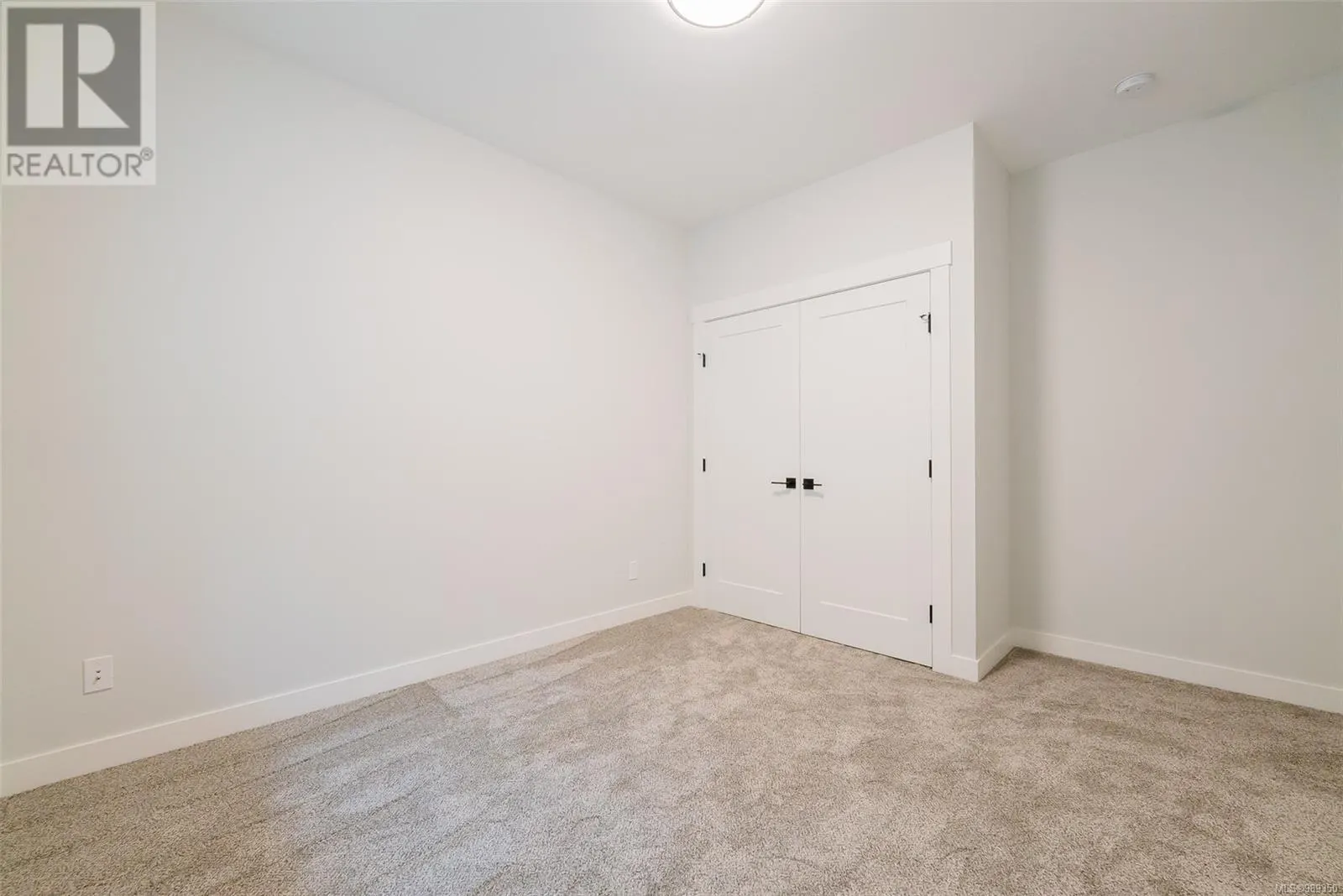 113 Raven Way