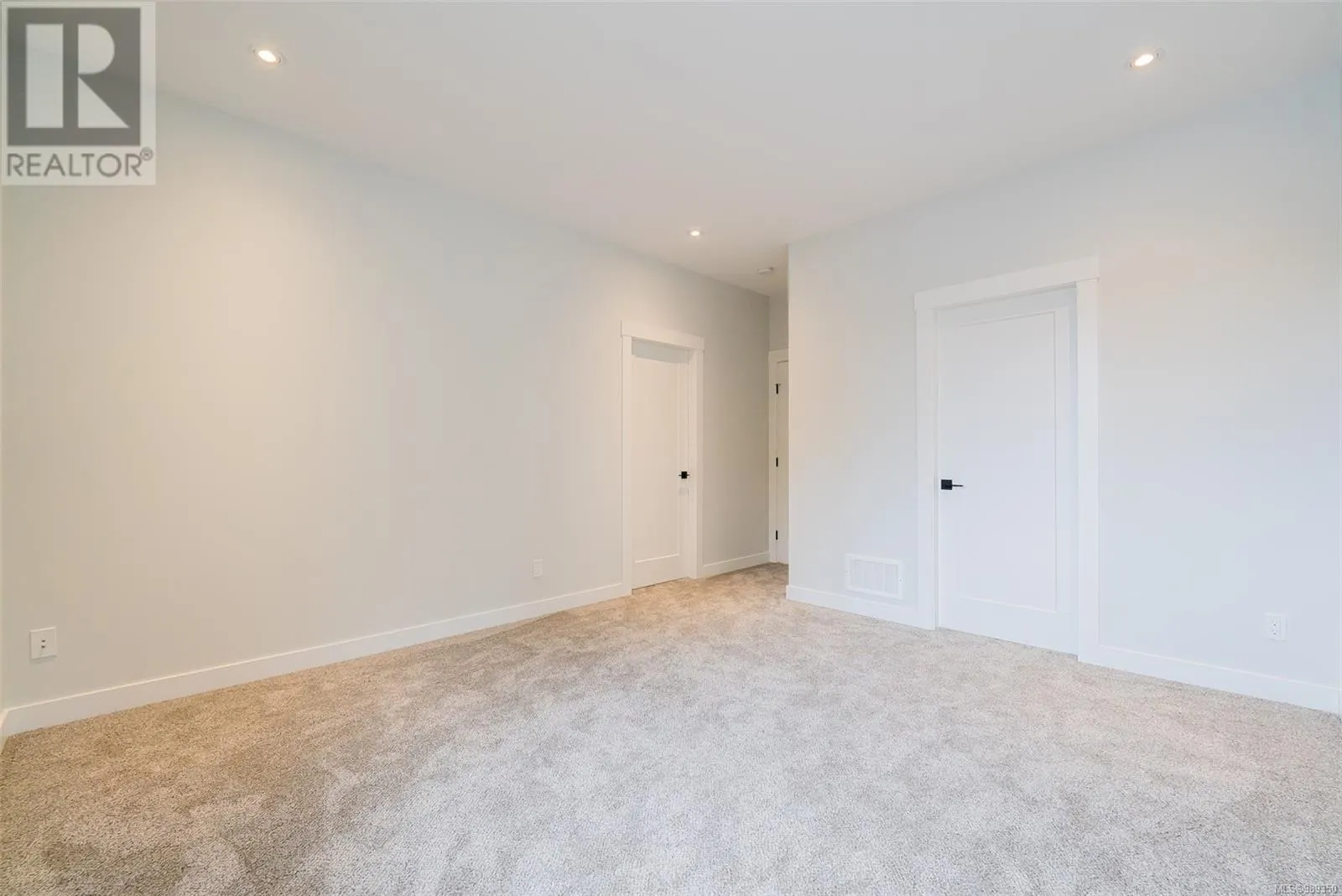 113 Raven Way