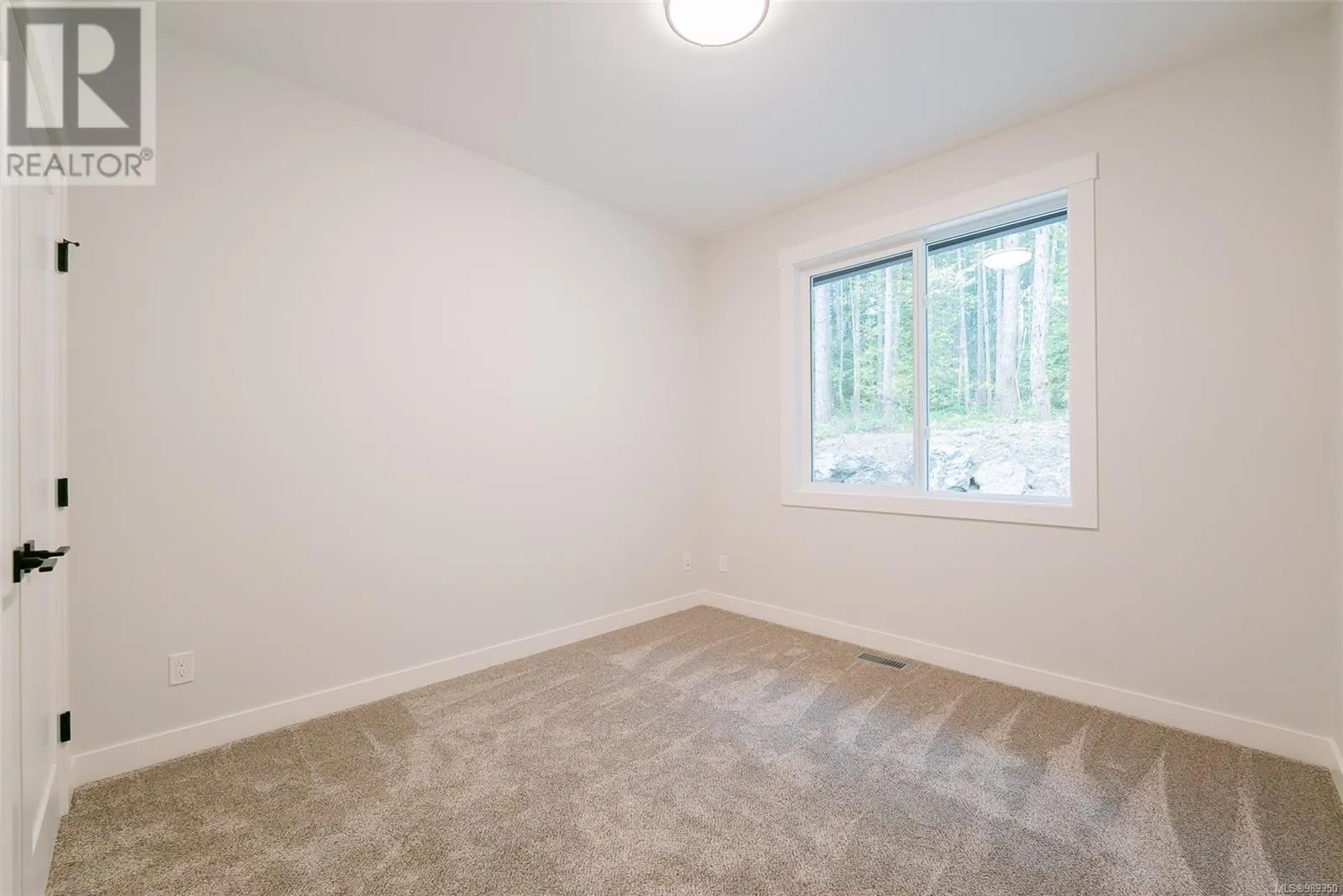 113 Raven Way