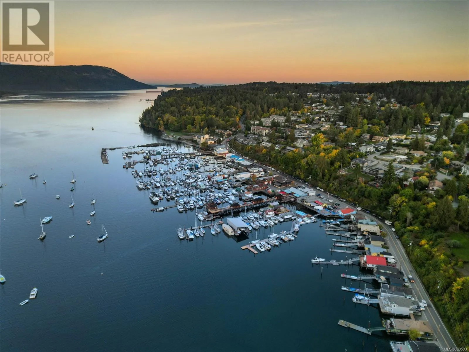 7 1745 Cowichan Bay Rd