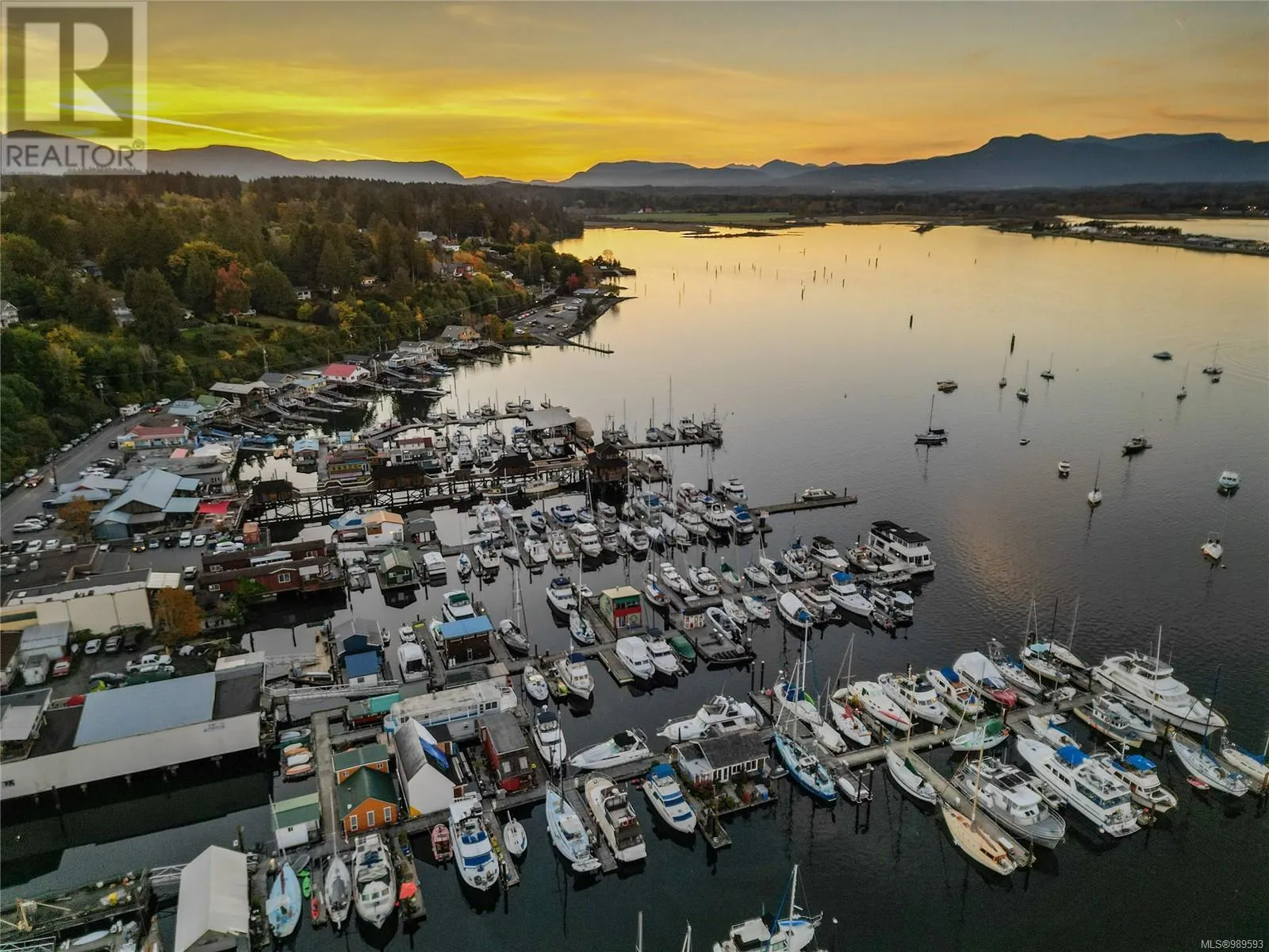 7 1745 Cowichan Bay Rd