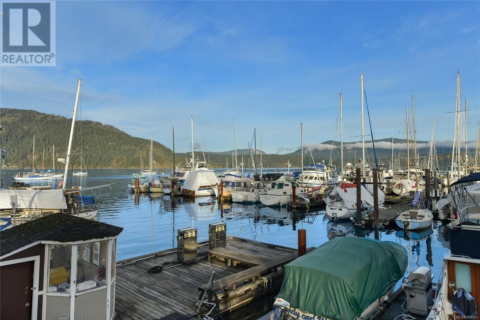 7 1745 Cowichan Bay Rd