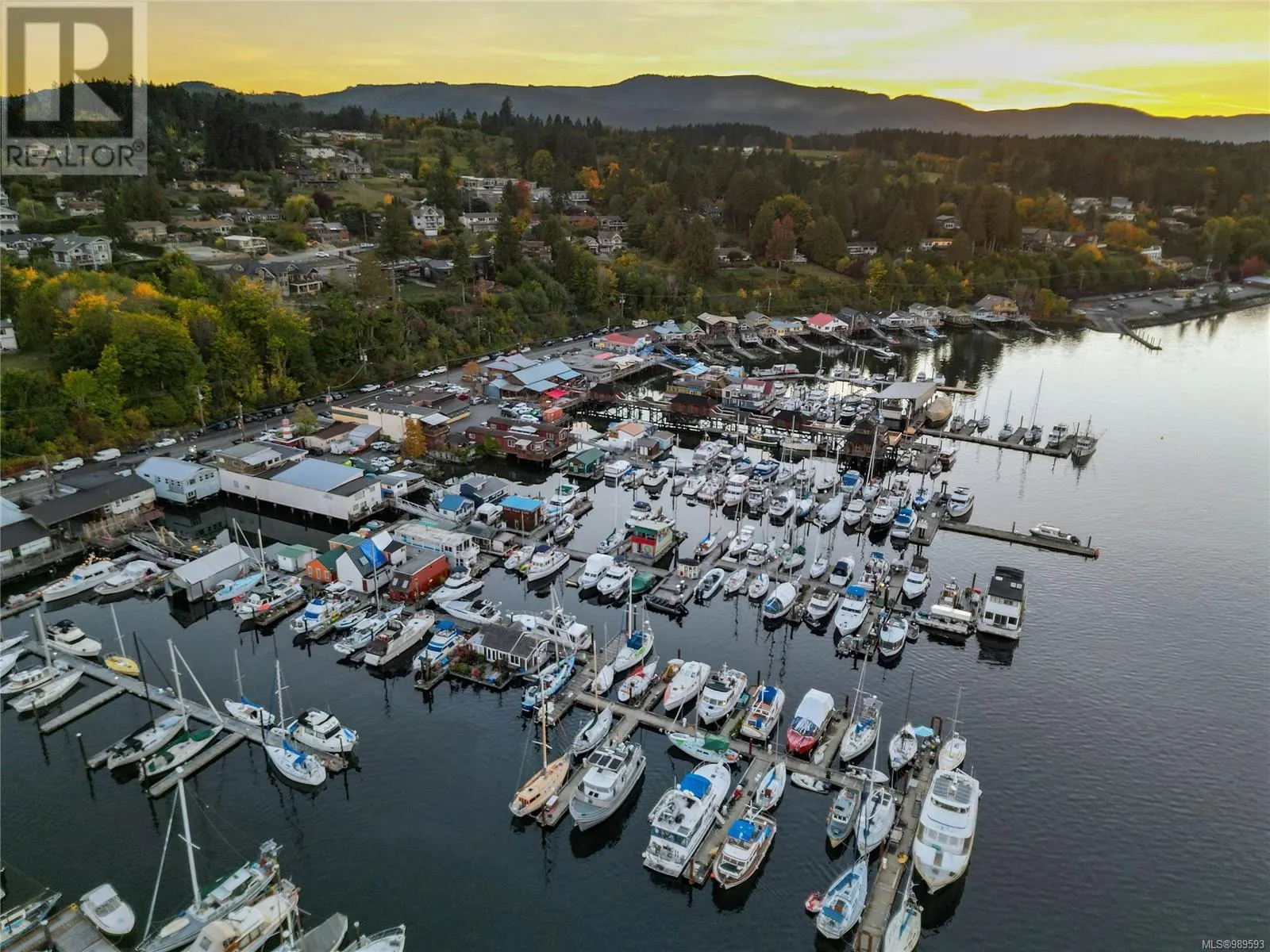 7 1745 Cowichan Bay Rd