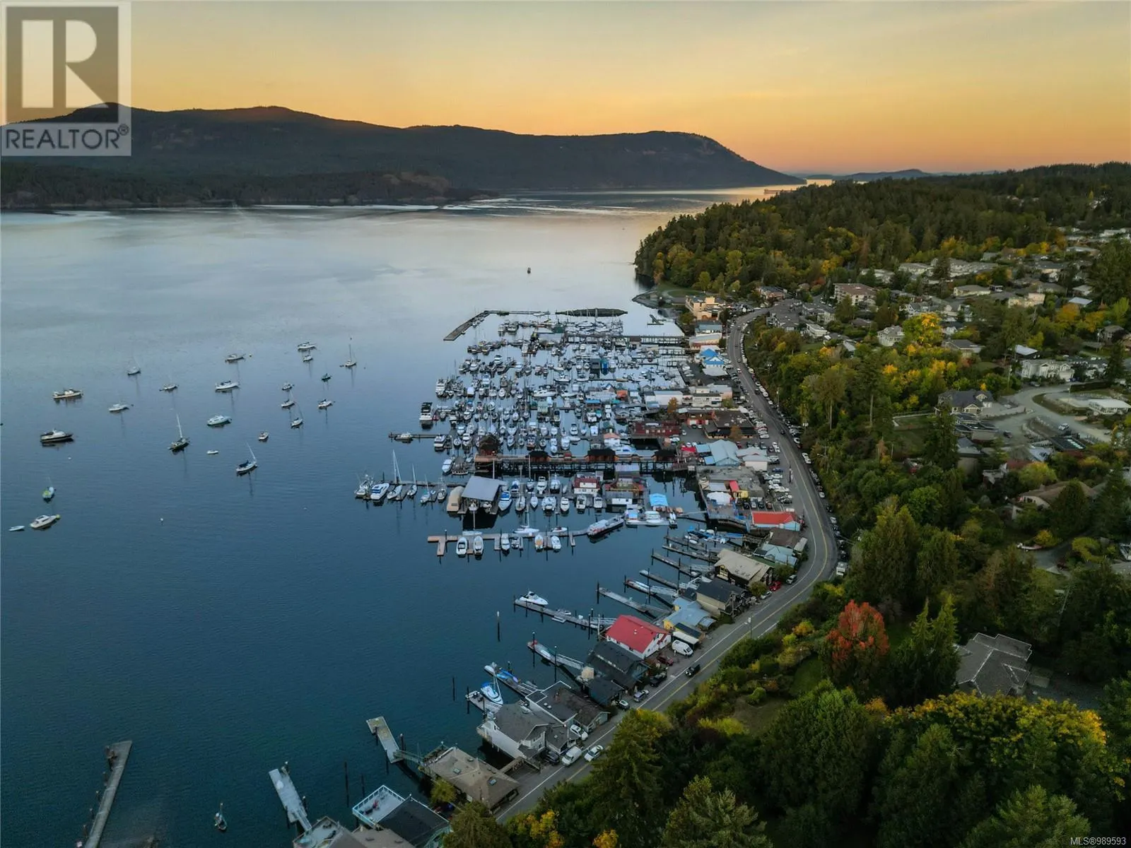 7 1745 Cowichan Bay Rd