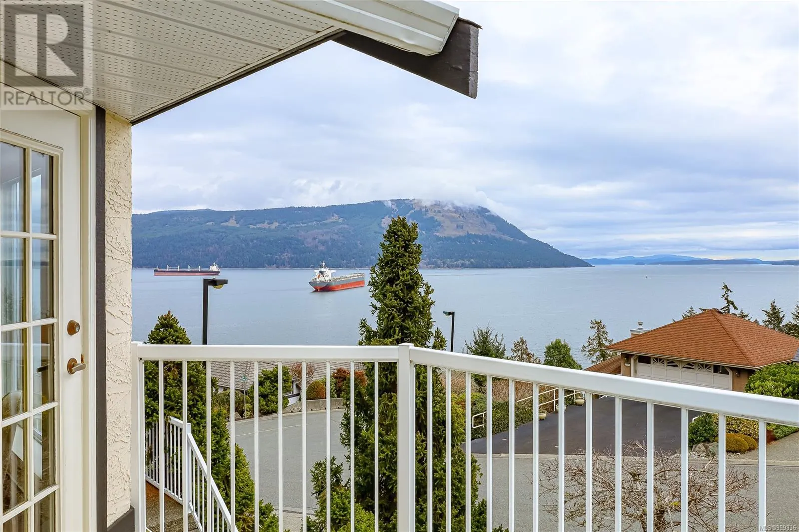 3716 Marine Vista