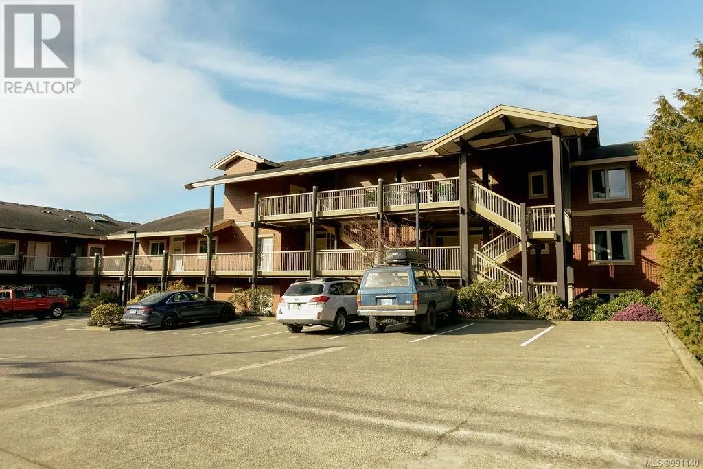 202 1917 Peninsula Rd