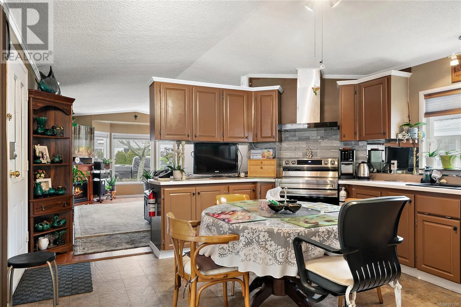 56 7583 Central Saanich Rd