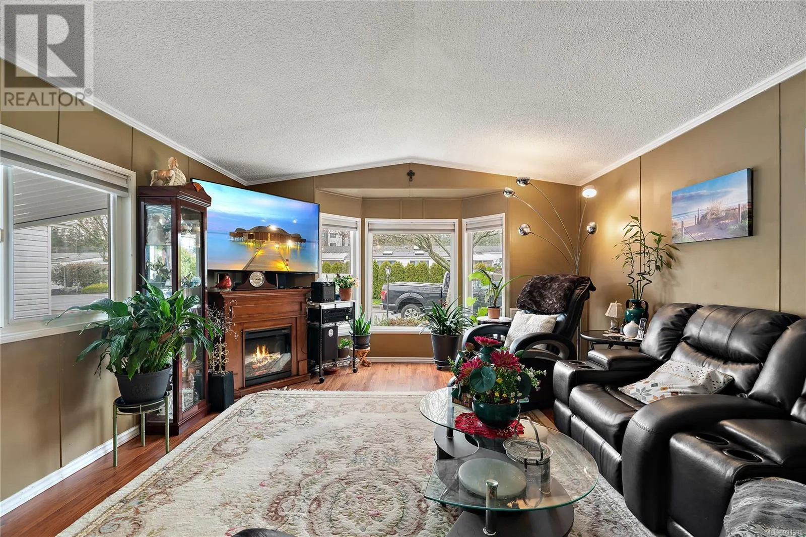 56 7583 Central Saanich Rd