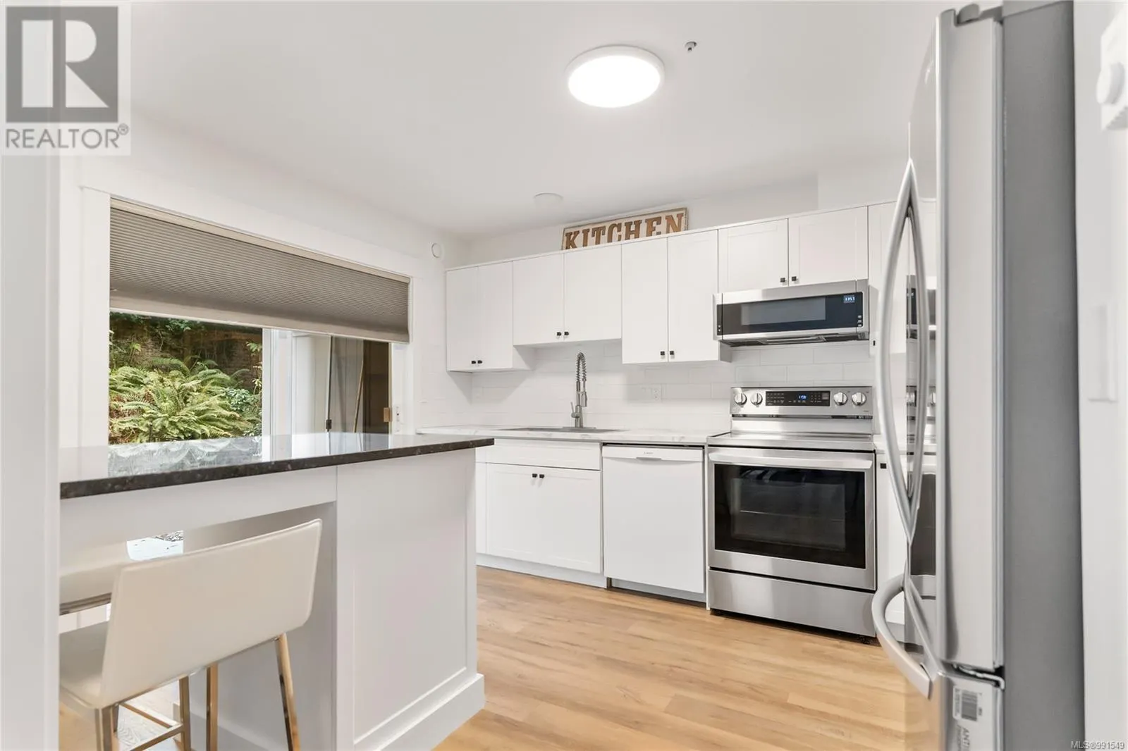 5274 Arbour Cres