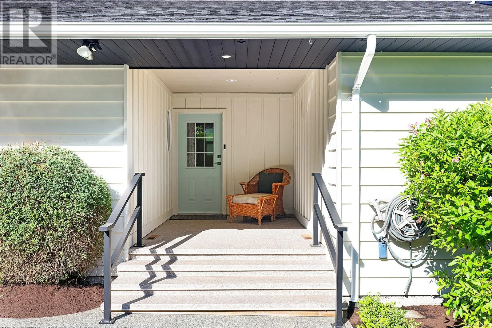 274 Crescent Rd W