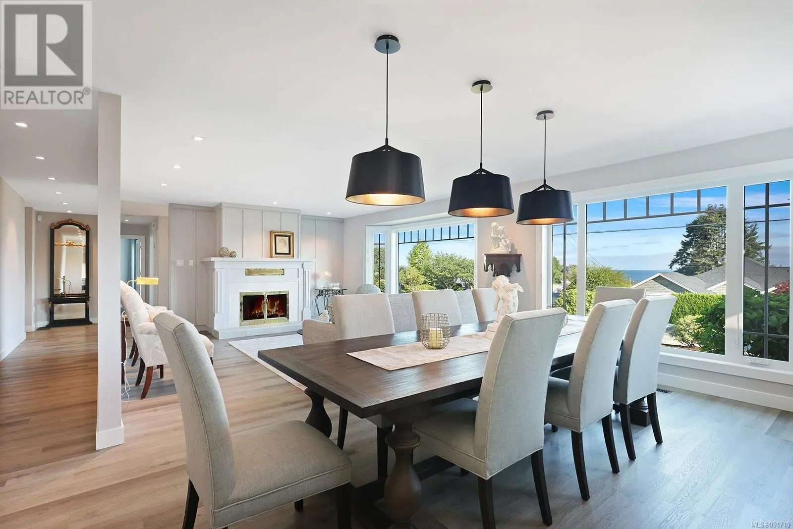 274 Crescent Rd W