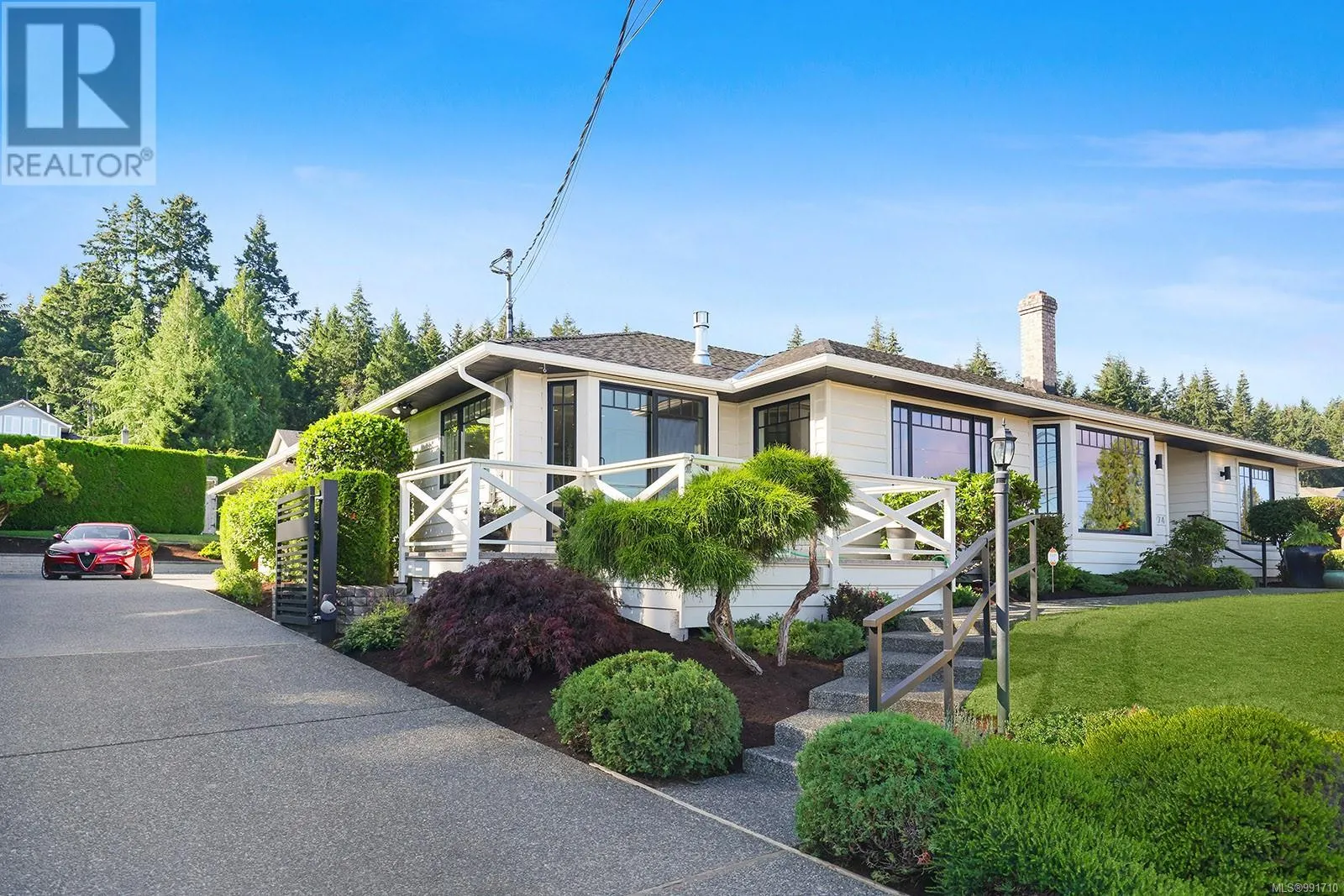 274 Crescent Rd W