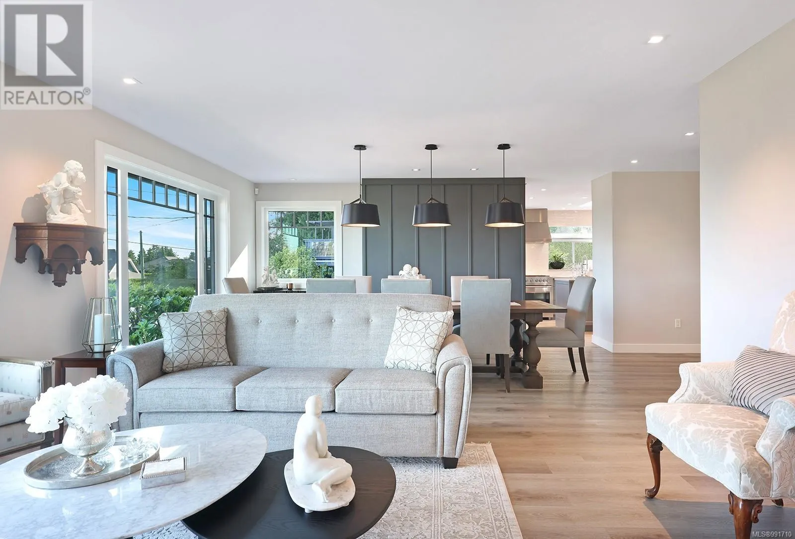 274 Crescent Rd W
