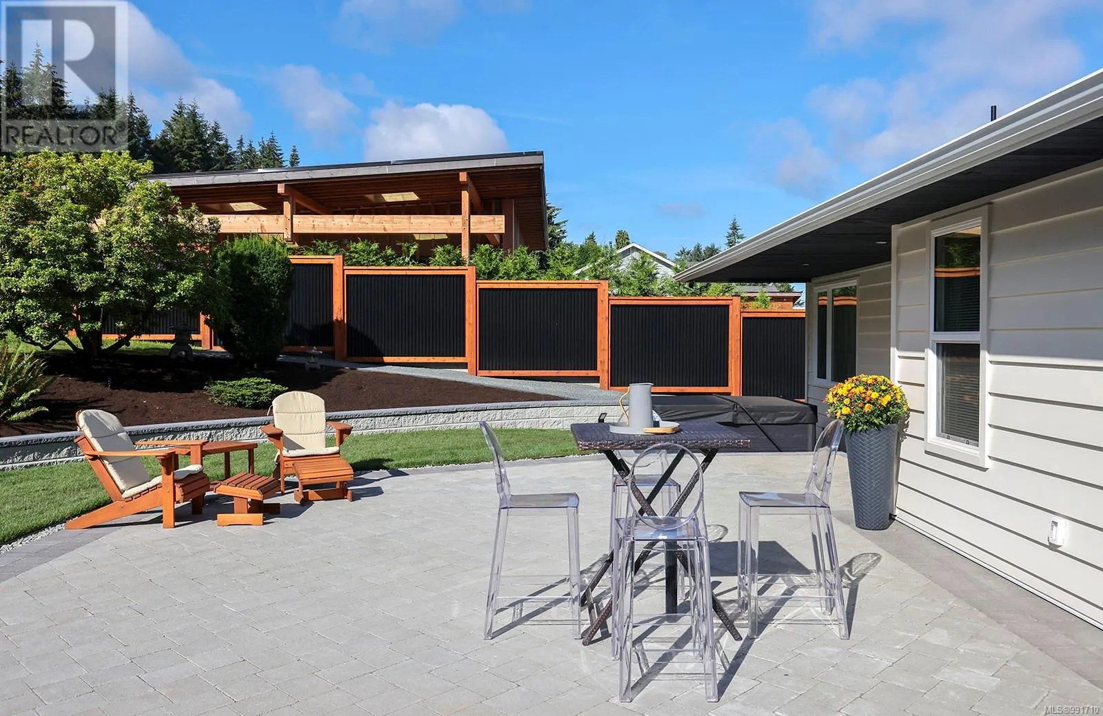 274 Crescent Rd W