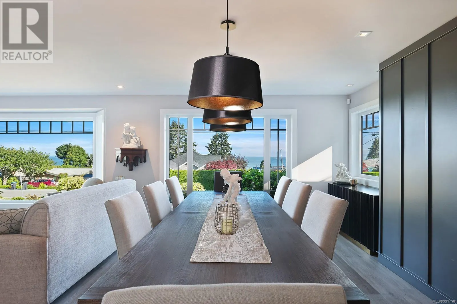 274 Crescent Rd W