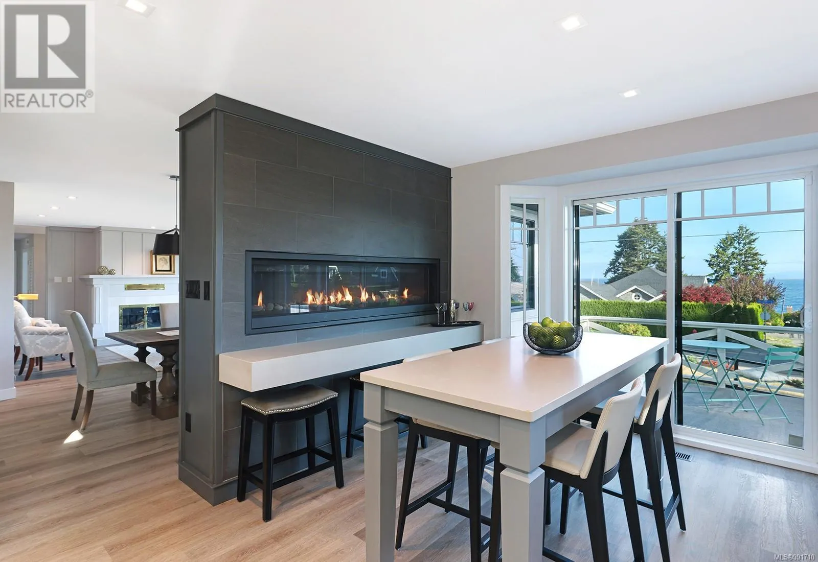 274 Crescent Rd W