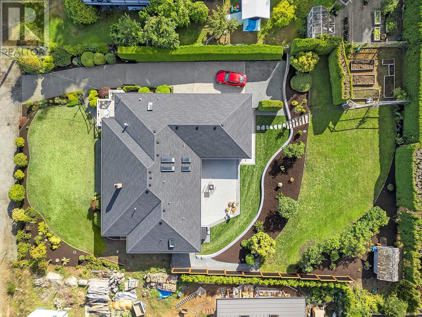 274 Crescent Rd W