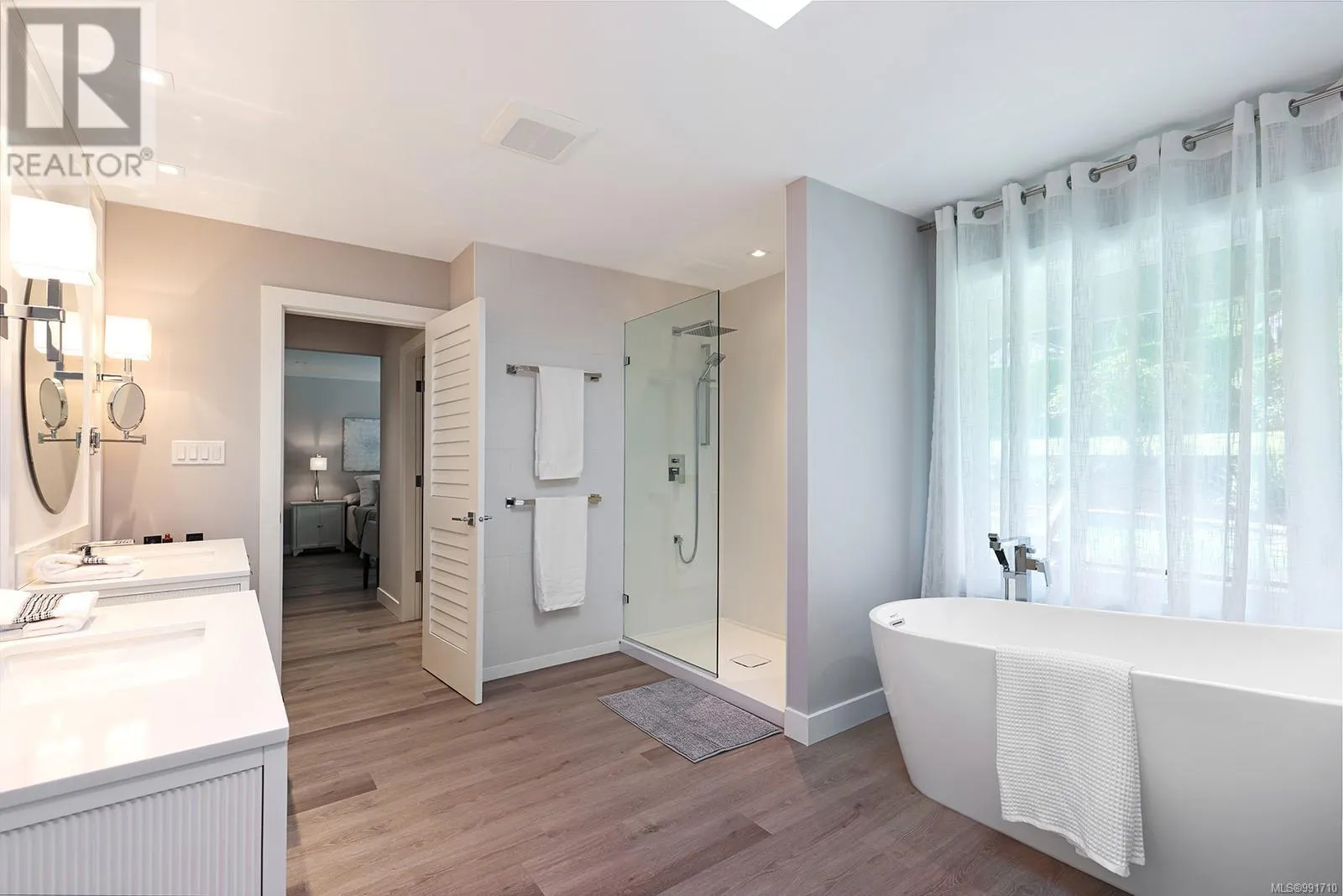 274 Crescent Rd W
