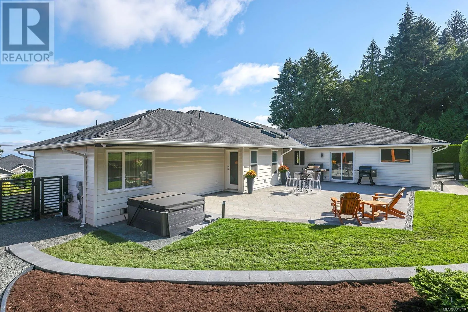 274 Crescent Rd W