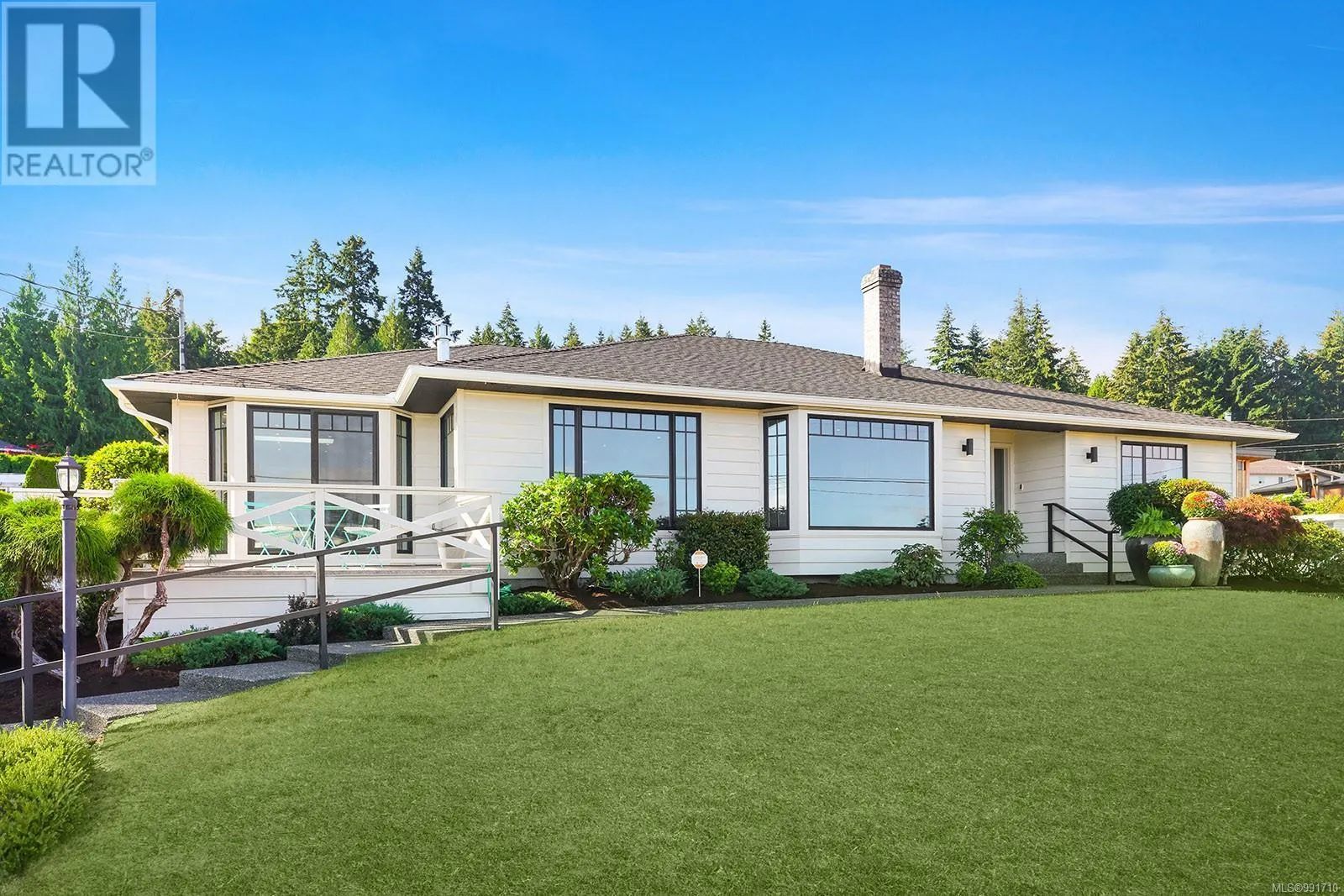 274 Crescent Rd W
