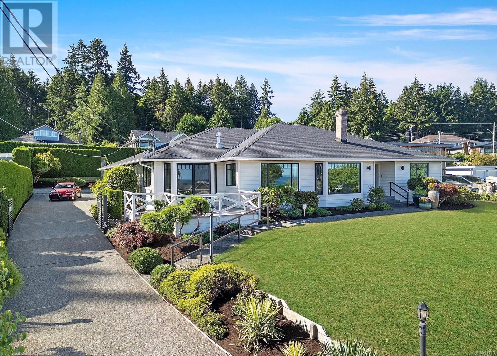 274 Crescent Rd W