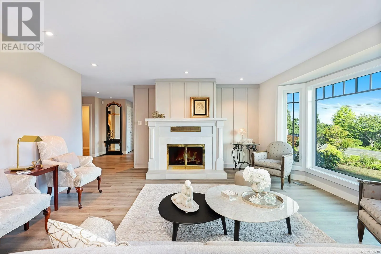 274 Crescent Rd W