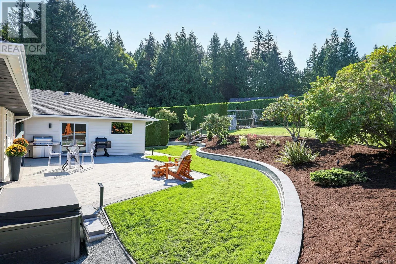 274 Crescent Rd W