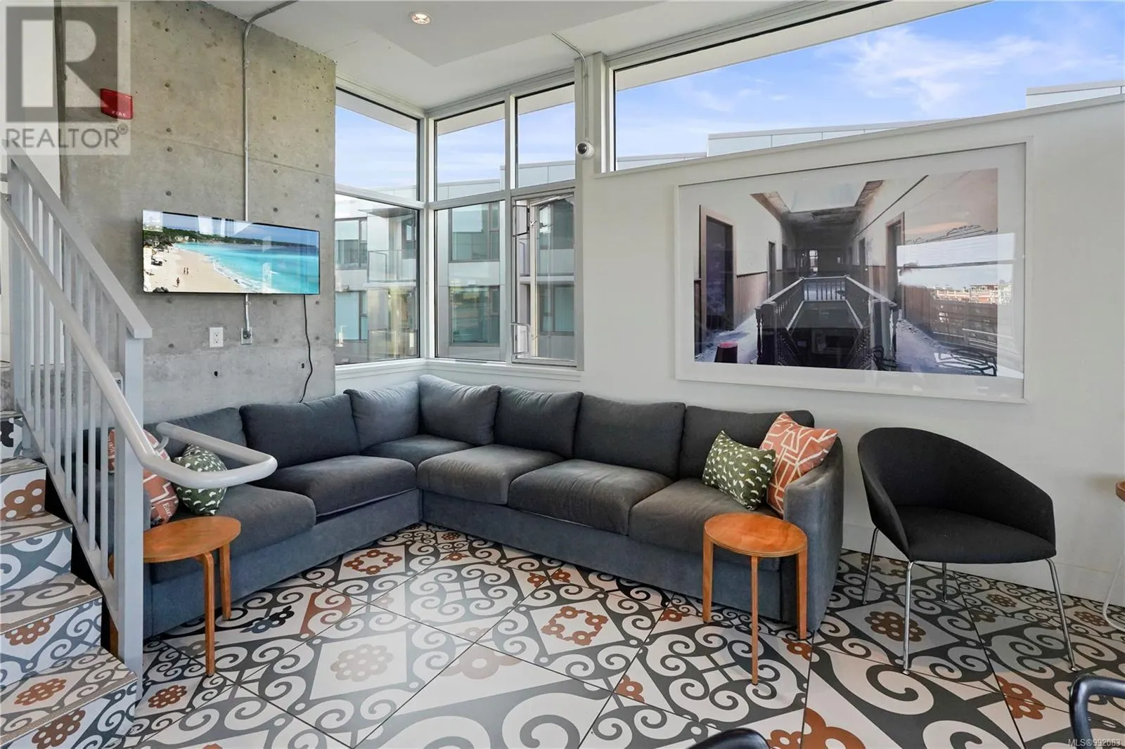 311 456 Pandora Ave